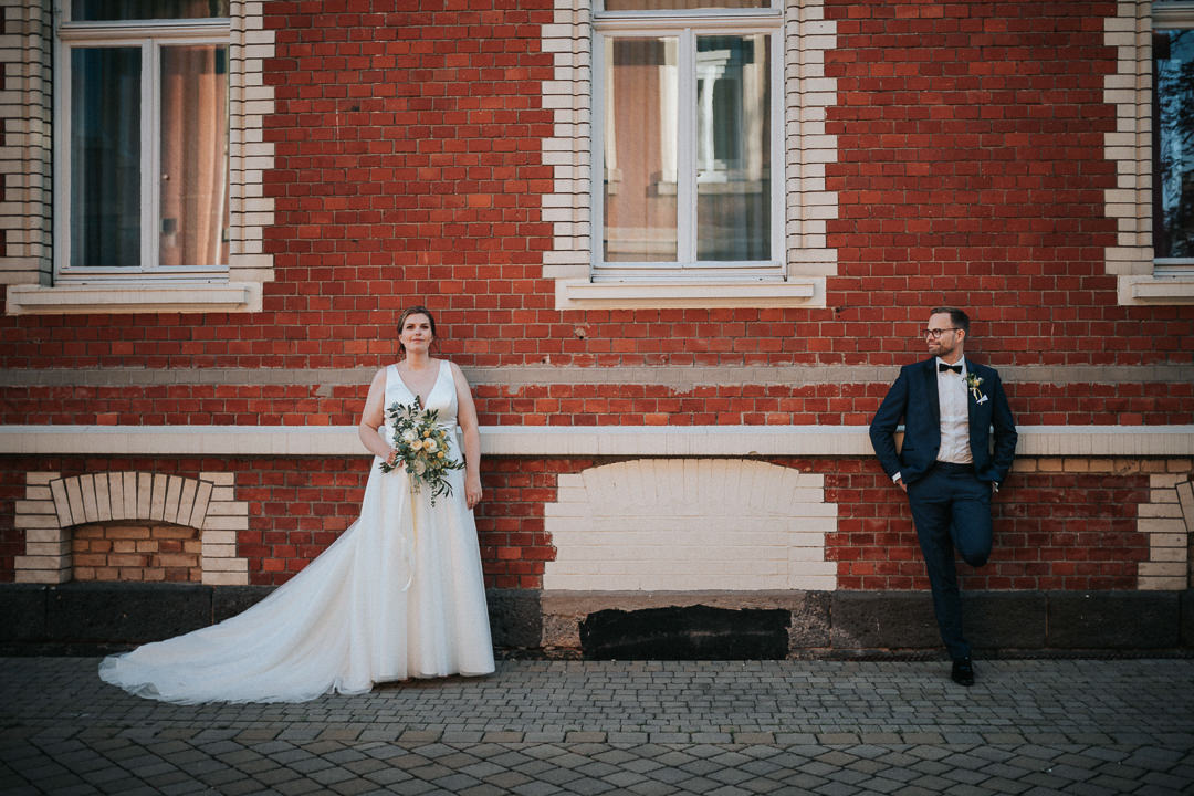 Brautpaar an der Fassade des Heyligenstaedt in Gießen