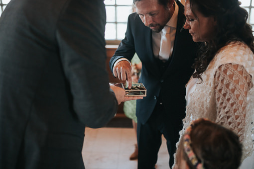 Ringübergabe im Hochzeitsturm in Darmstadt