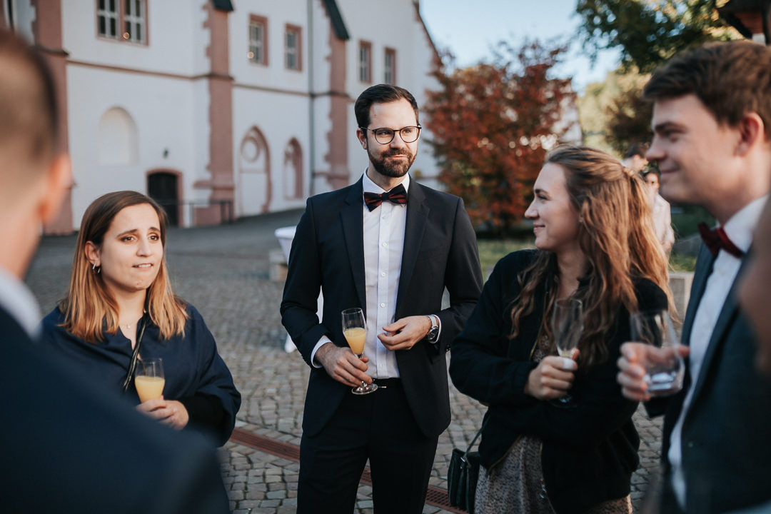Hochzeitsgäste Empfang Kloster Eberbach